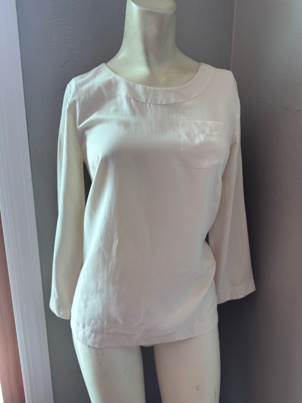 J. Crew silk cream color blouse with pocket size 00